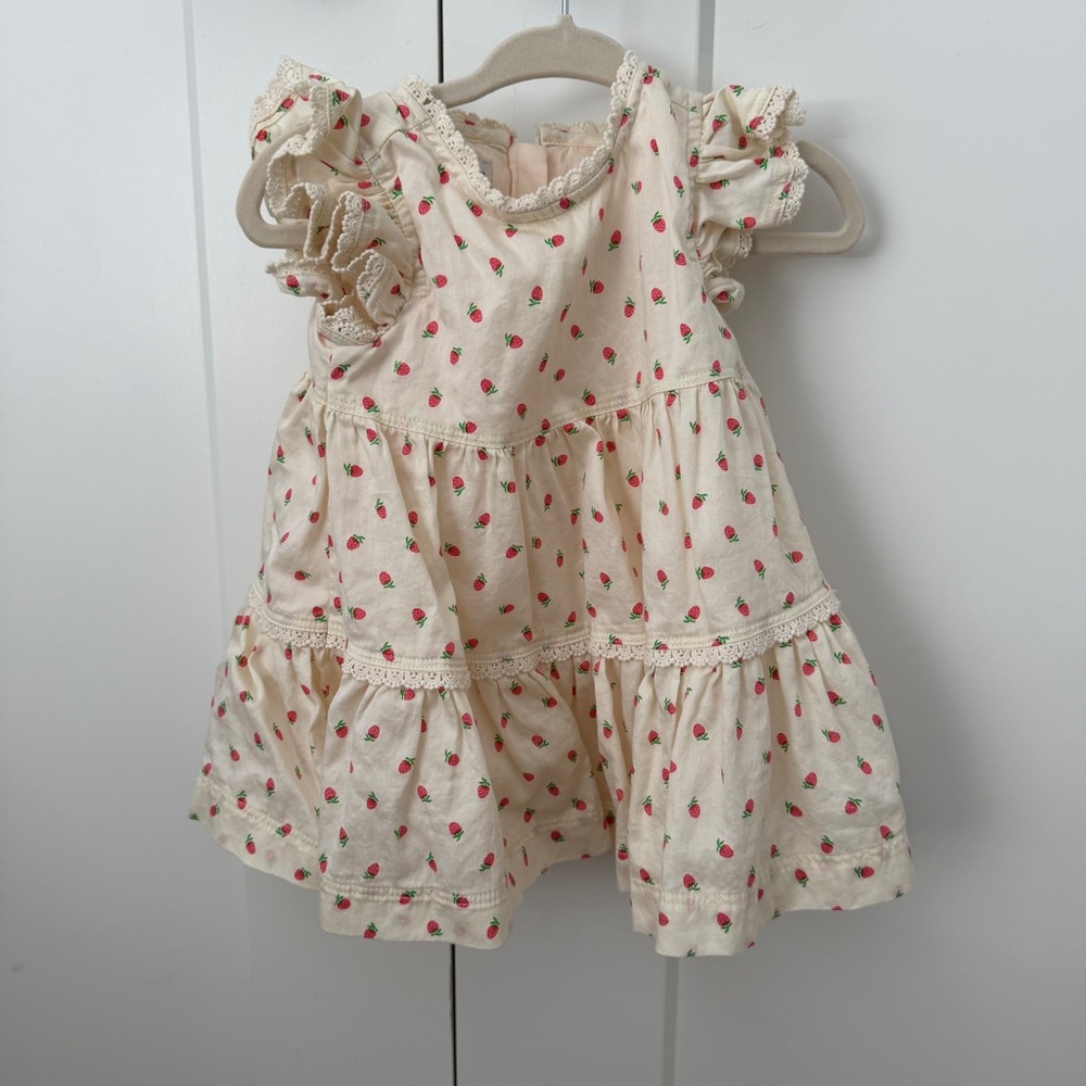 Amazon Essentials Cream Dress with Strawberry Print and Ruffle Sleeves
